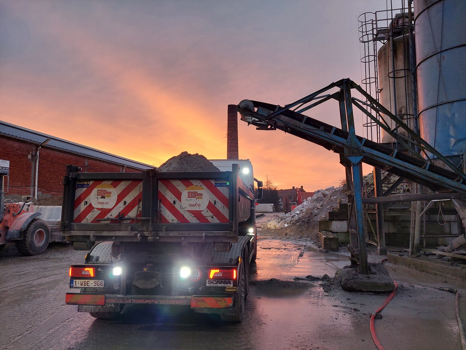 Aanbrengen van stabilisé onder bestrating